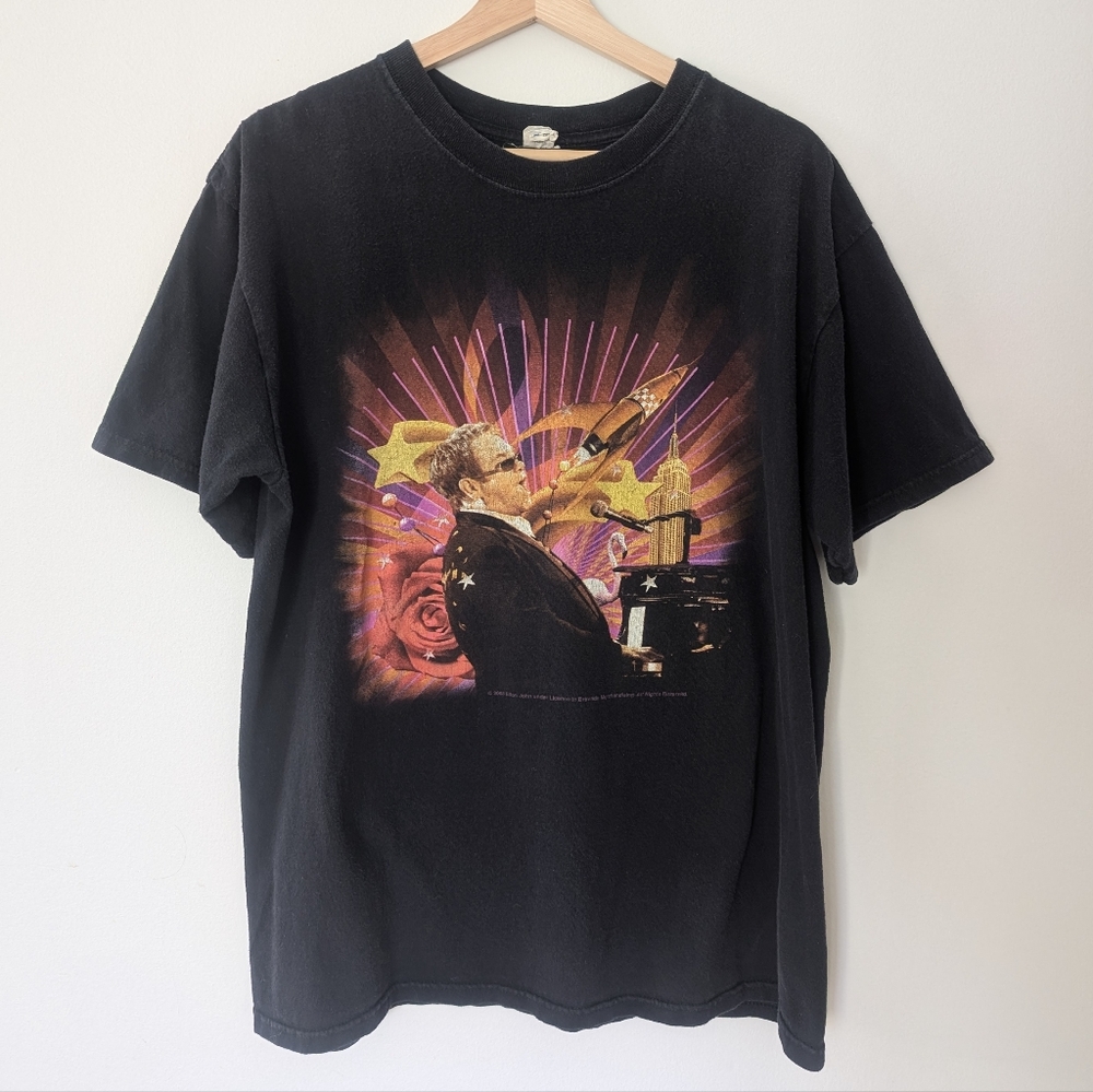 Elton John Rocket Man Tour 2008 Black Graphic T-Shirt (L) 🚀🎹